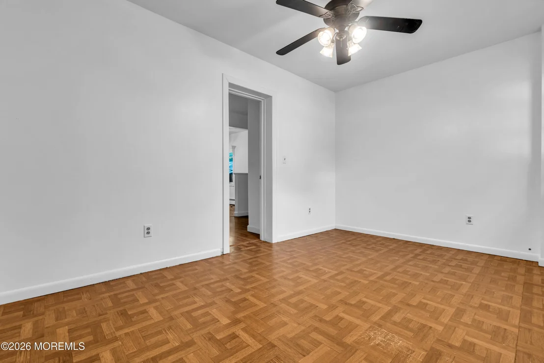 Photo of 381 Glenn Road