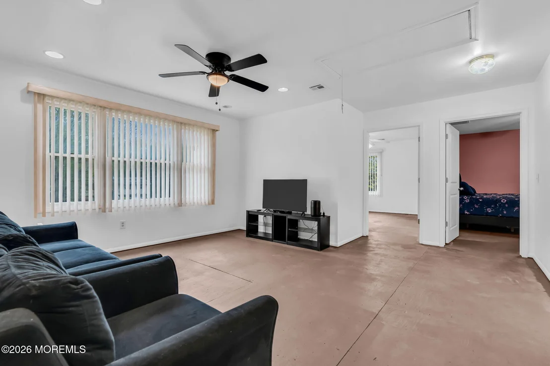 Photo of 120 Cedar Swamp Road