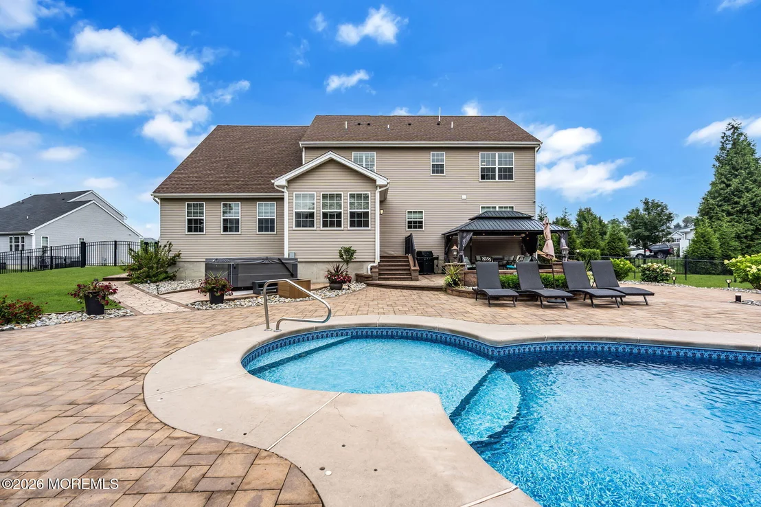 Photo of 12 Whispering Grove Boulevard