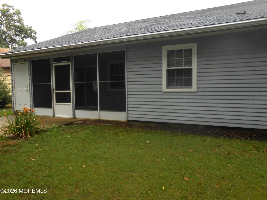 Photo of 220 Lexington Drive