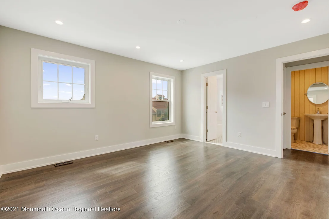 Photo of 114 Shore Drive