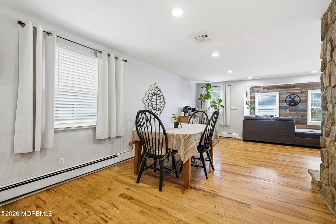 Photo of 1437 Jay Street