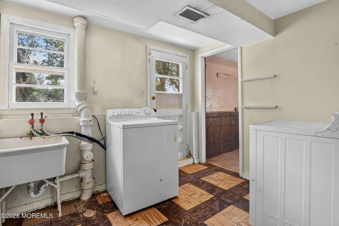 Photo of 110 Iris Drive