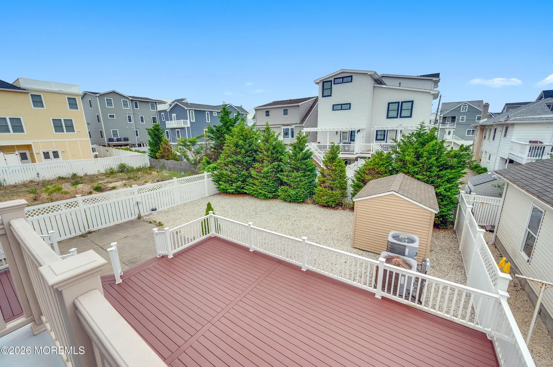 Photo of 3 7th Avenue