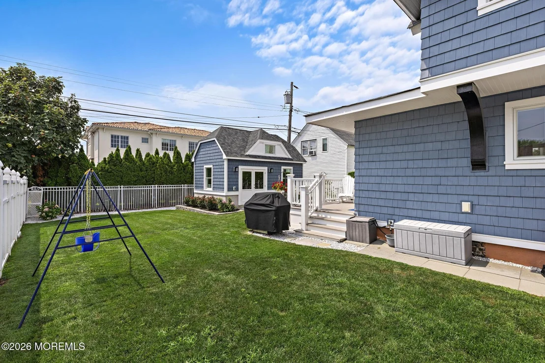 Photo of 112 Euclid Avenue