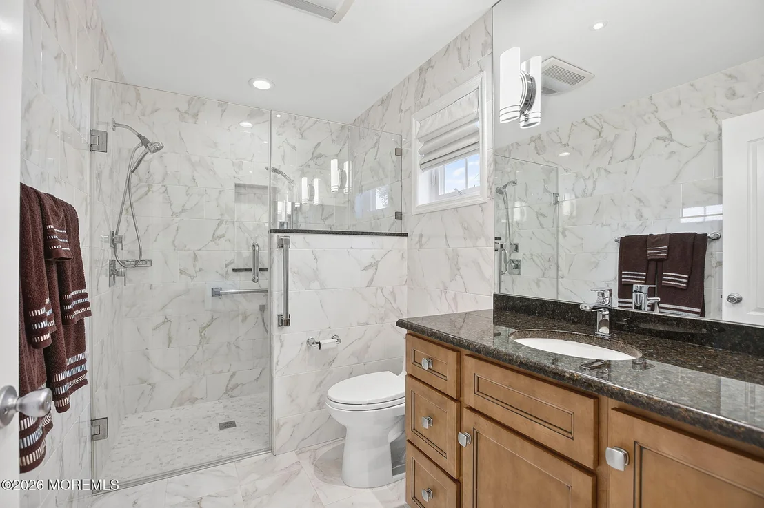 Photo of 452 Meadowood Road