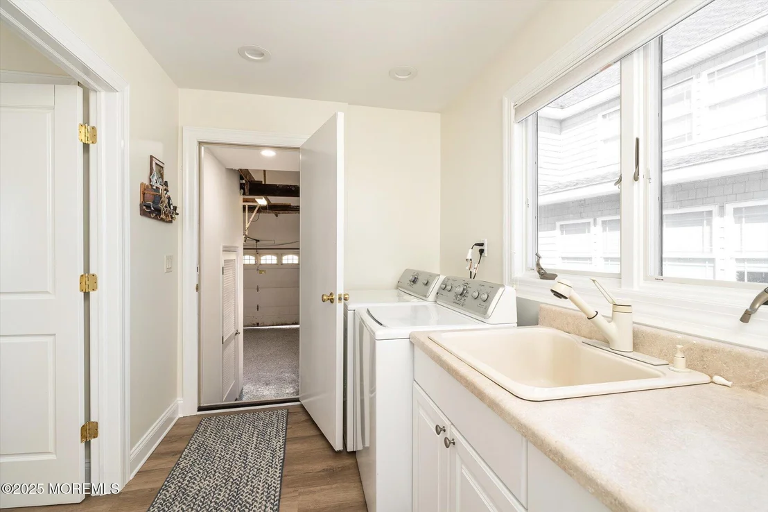 Photo of 673 Bayview Drive
