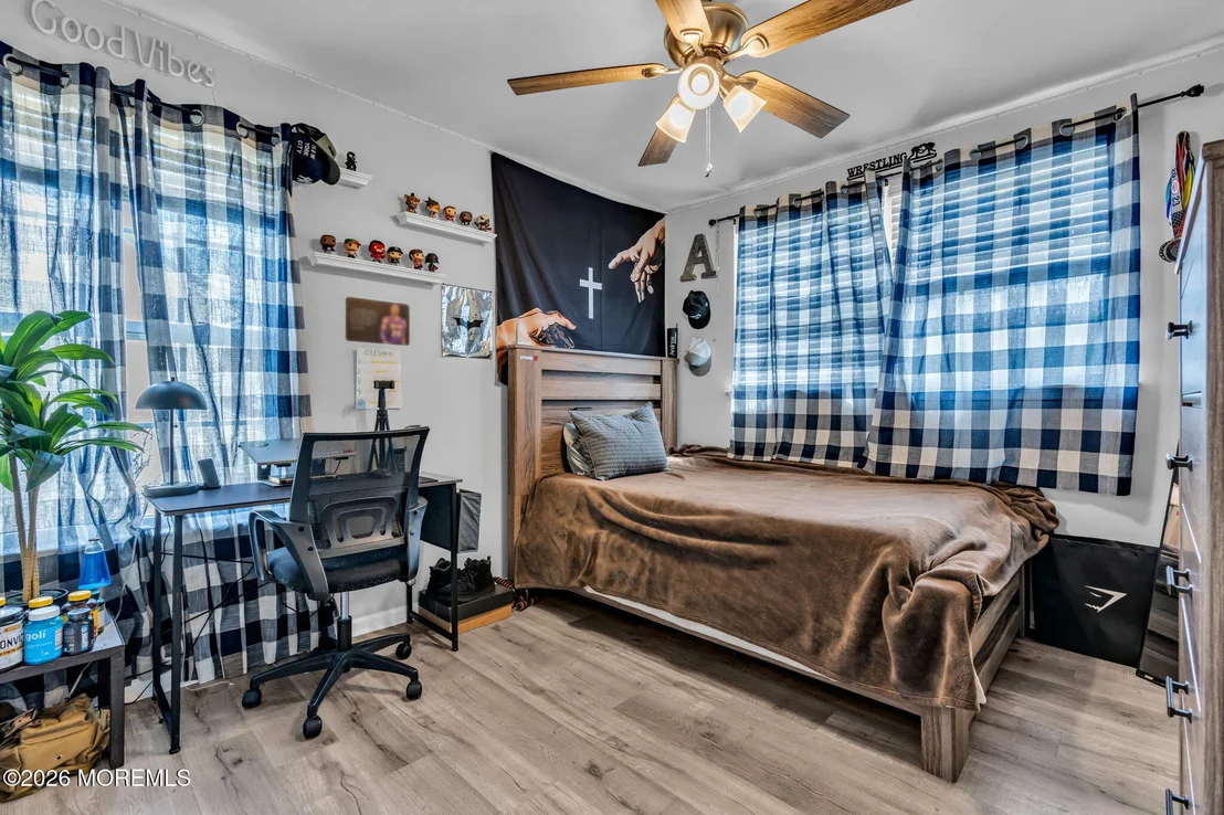 Photo of 12 Lancaster Way