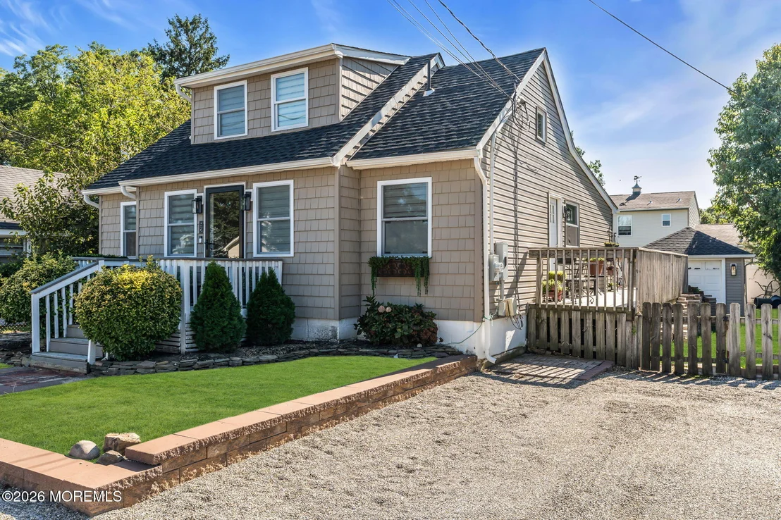 Photo of 92 Pinehurst Road