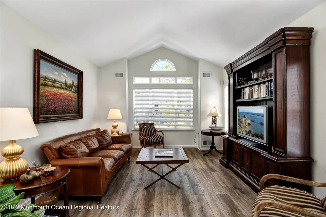 Photo of 10 Falstaff Drive