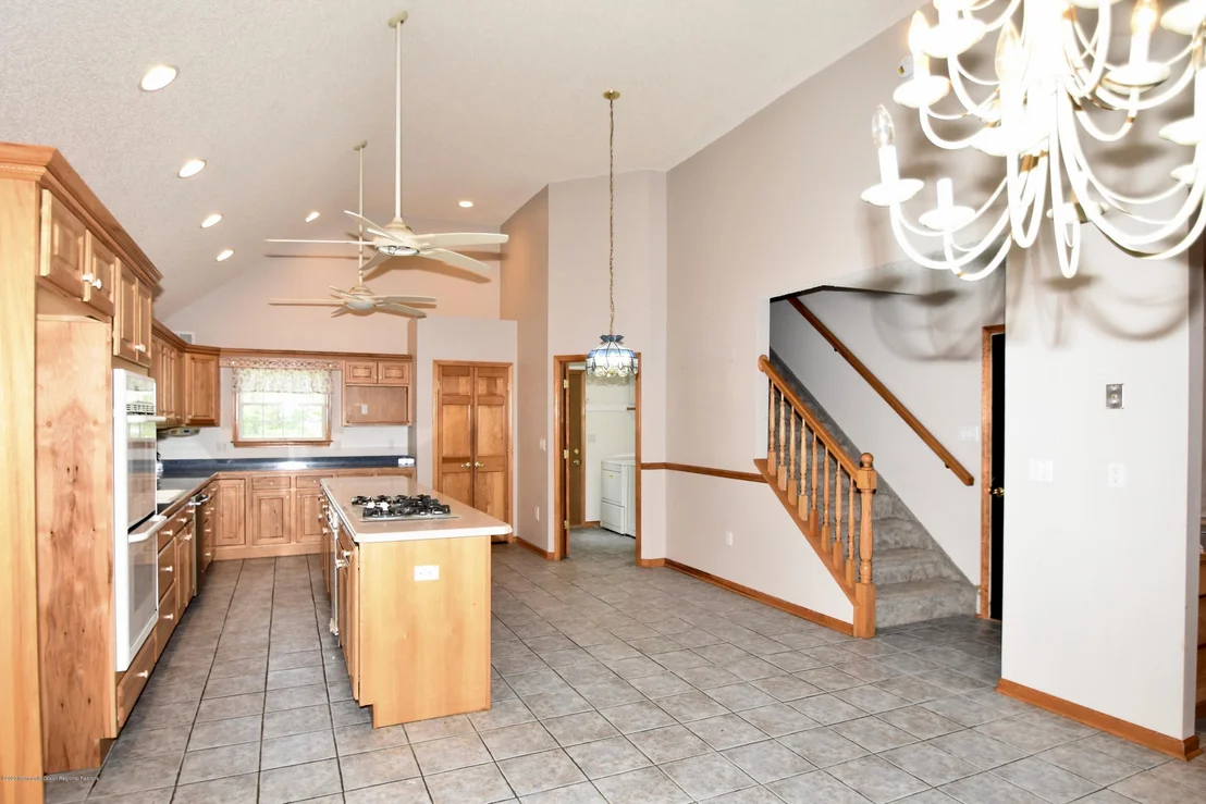 Photo of 1671 Joffre Road