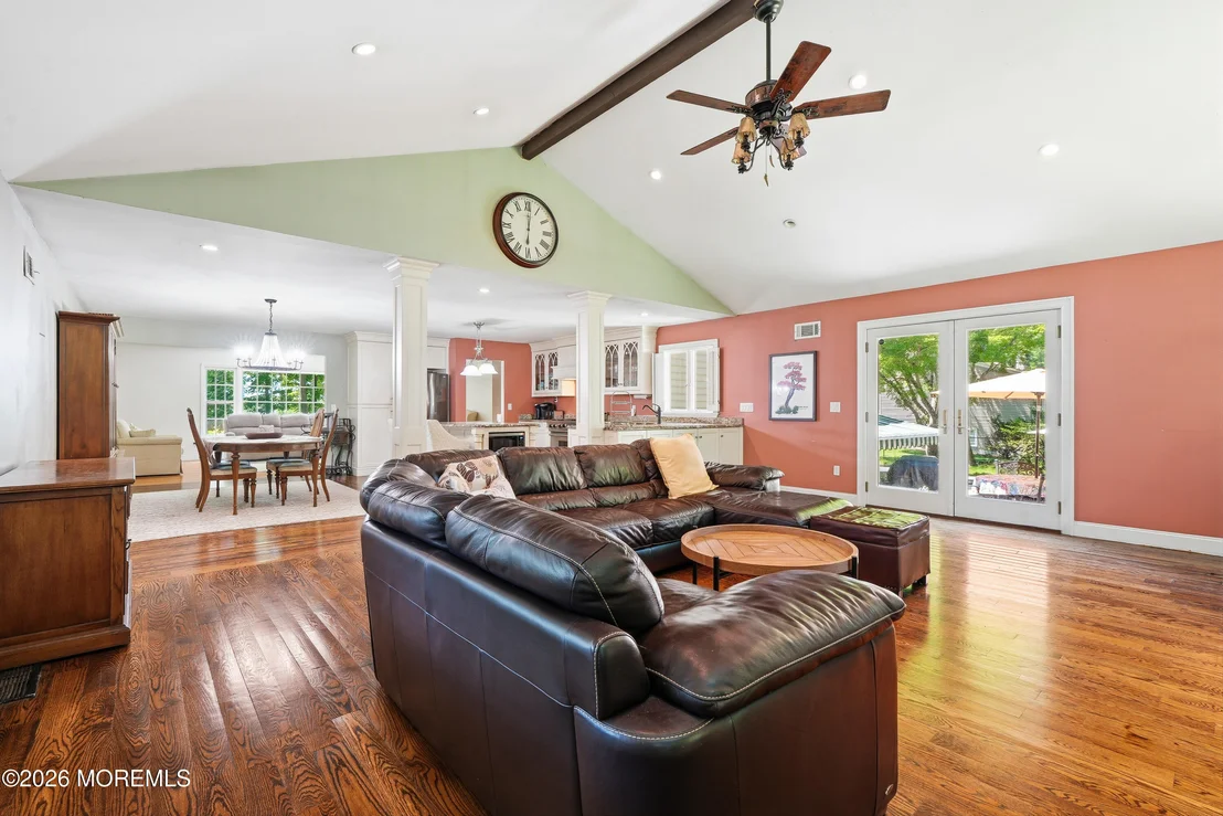 Photo of 558 Green Lane