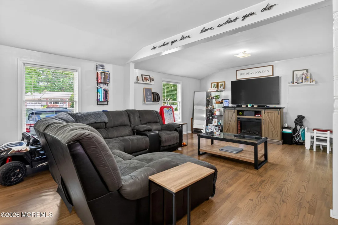 Photo of 32 Brookside Drive