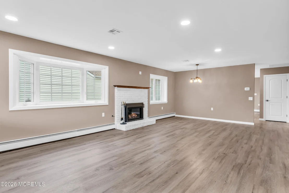 Photo of 134 Pulaski Boulevard