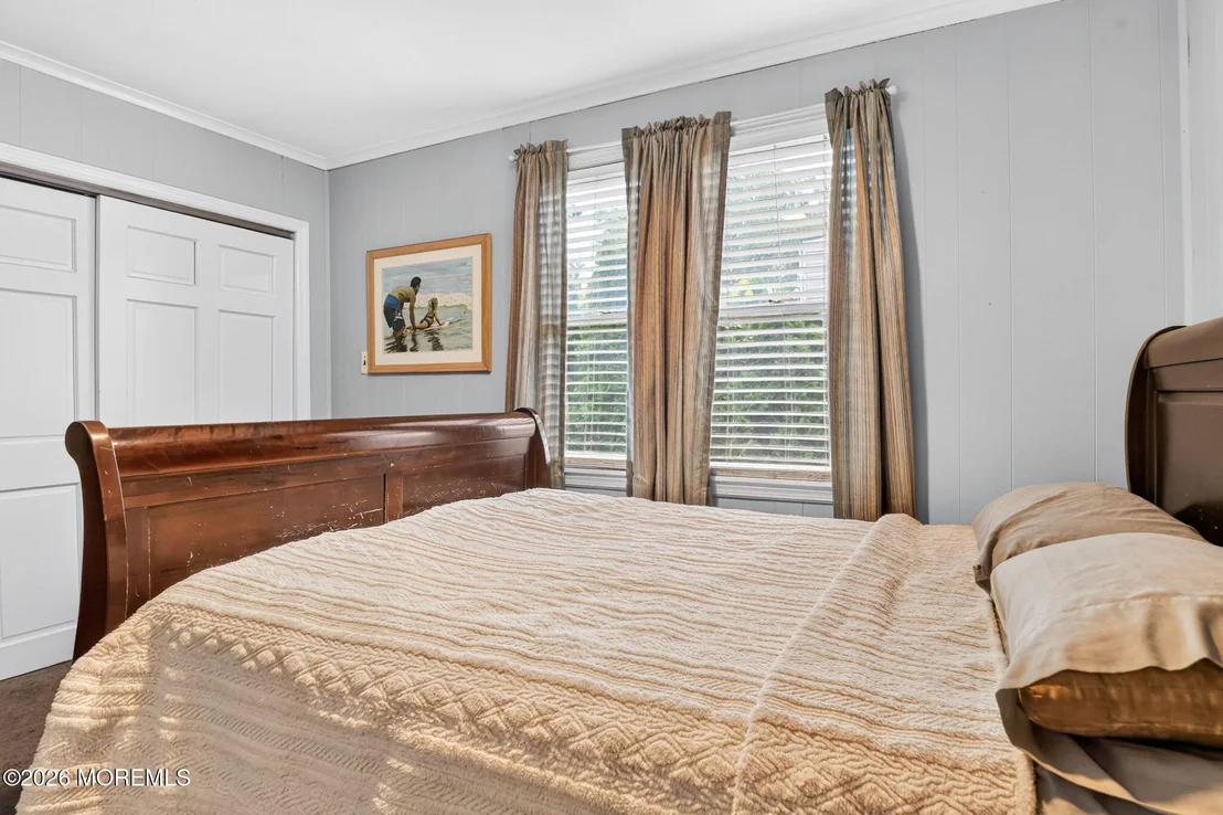 Photo of 210 Robbins Road