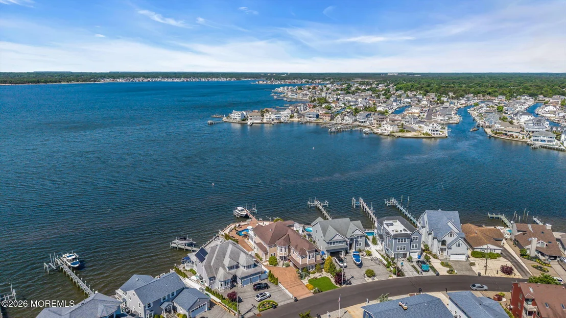 Photo of 531 Bayview Drive