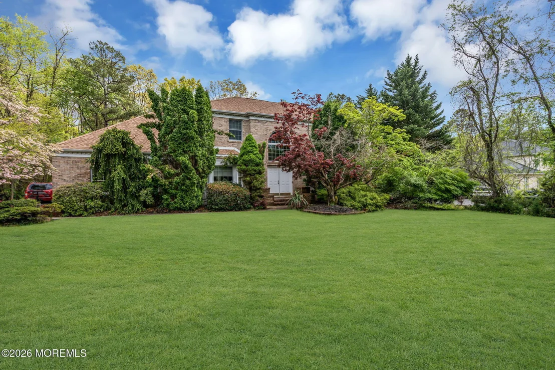 Photo of 4 Quaker Hill Road