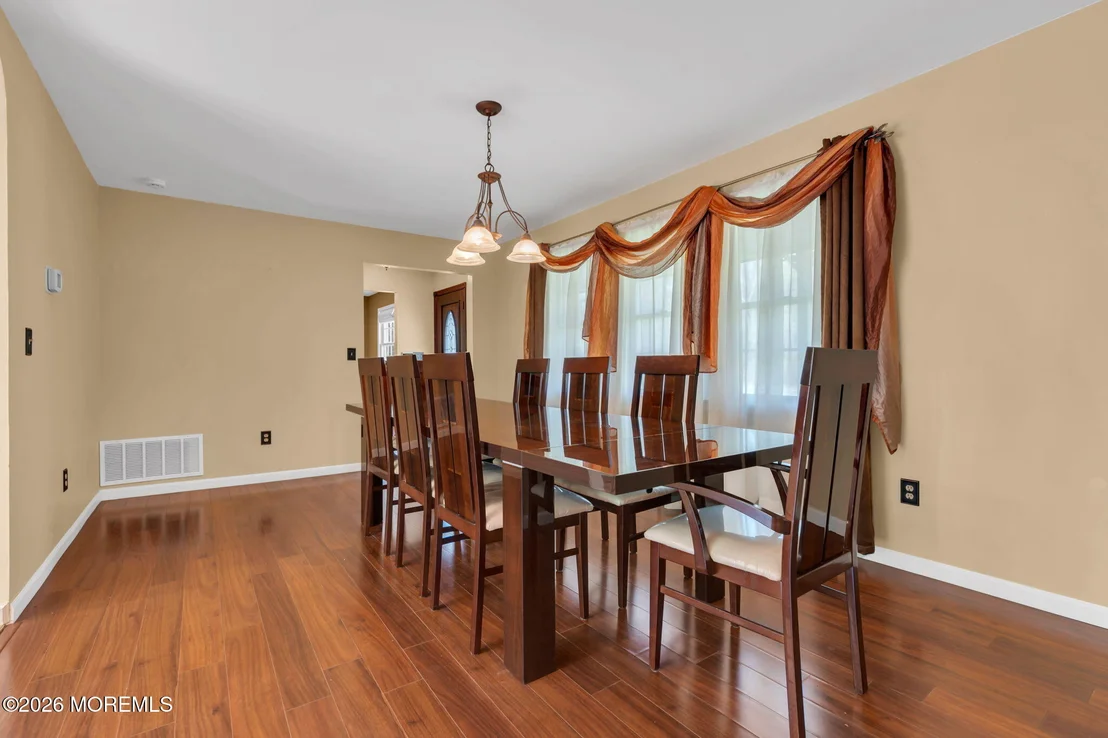 Photo of 205 Frank Applegate Road