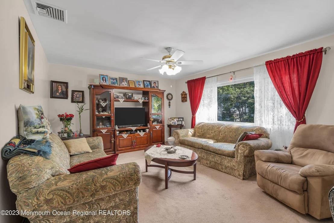 Photo of 303 Station Drive