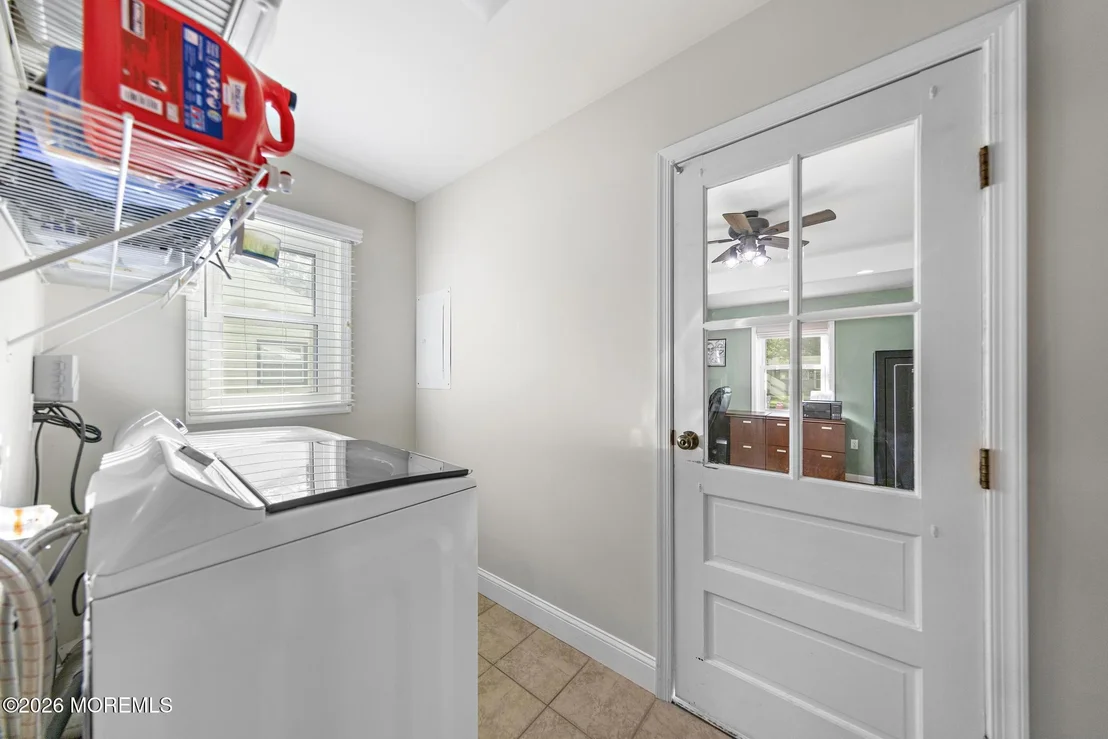 Photo of 211 3rd Avenue
