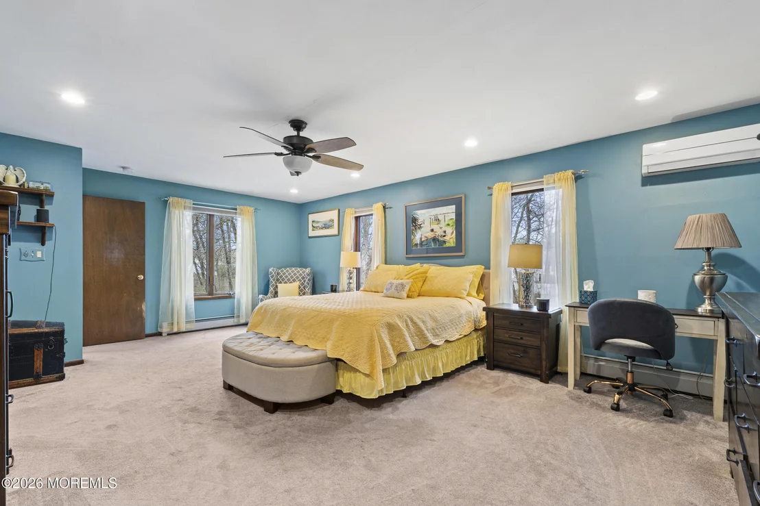 Photo of 164 W 3rd Street