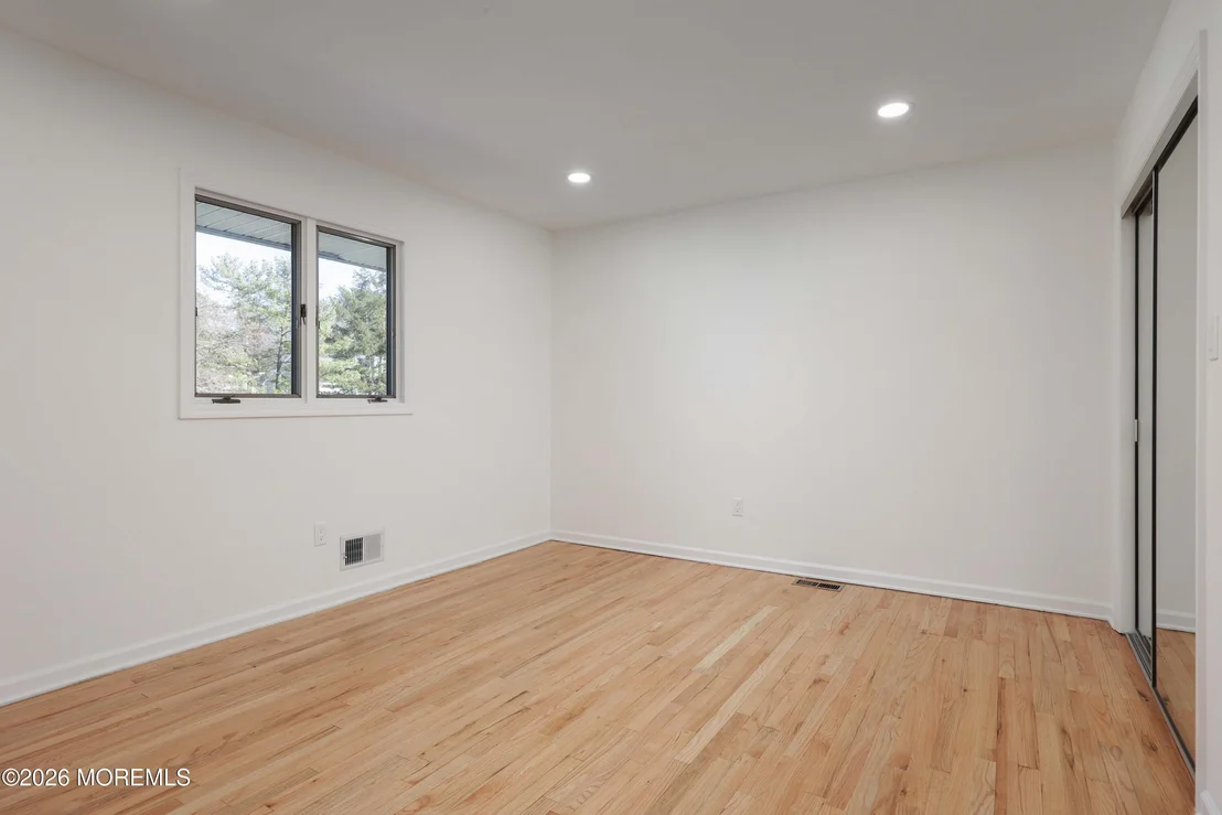 Photo of 463 Cottrell Road