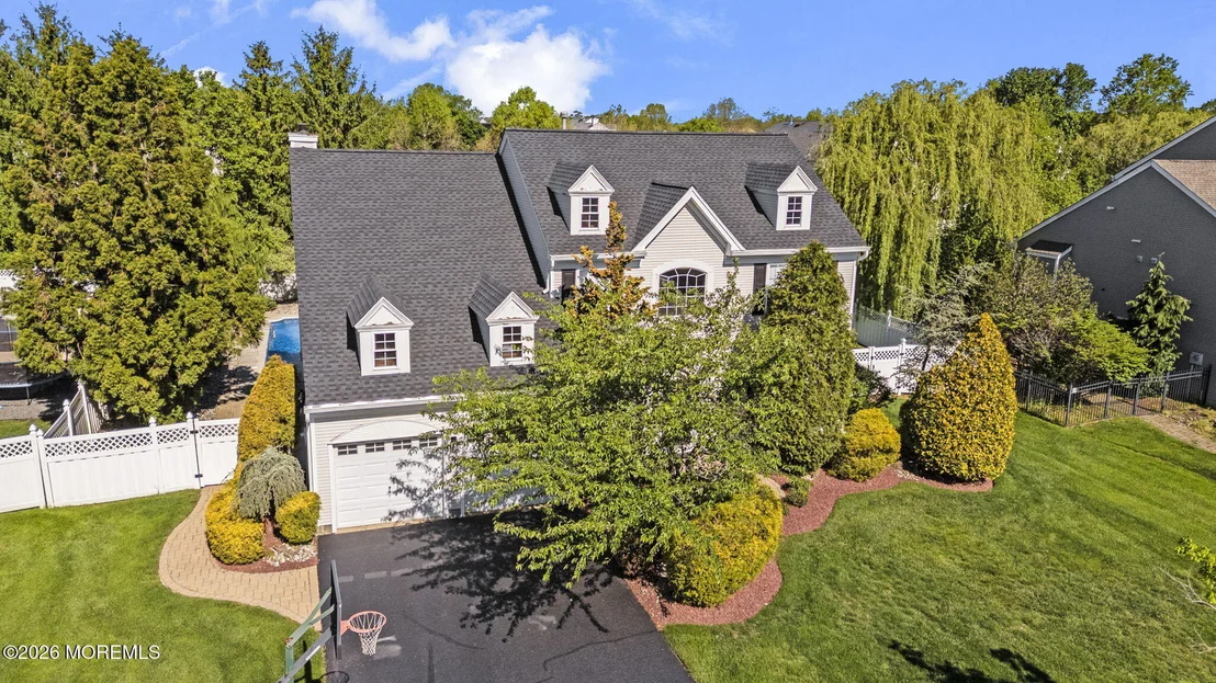 Photo of 389 Fordham Place