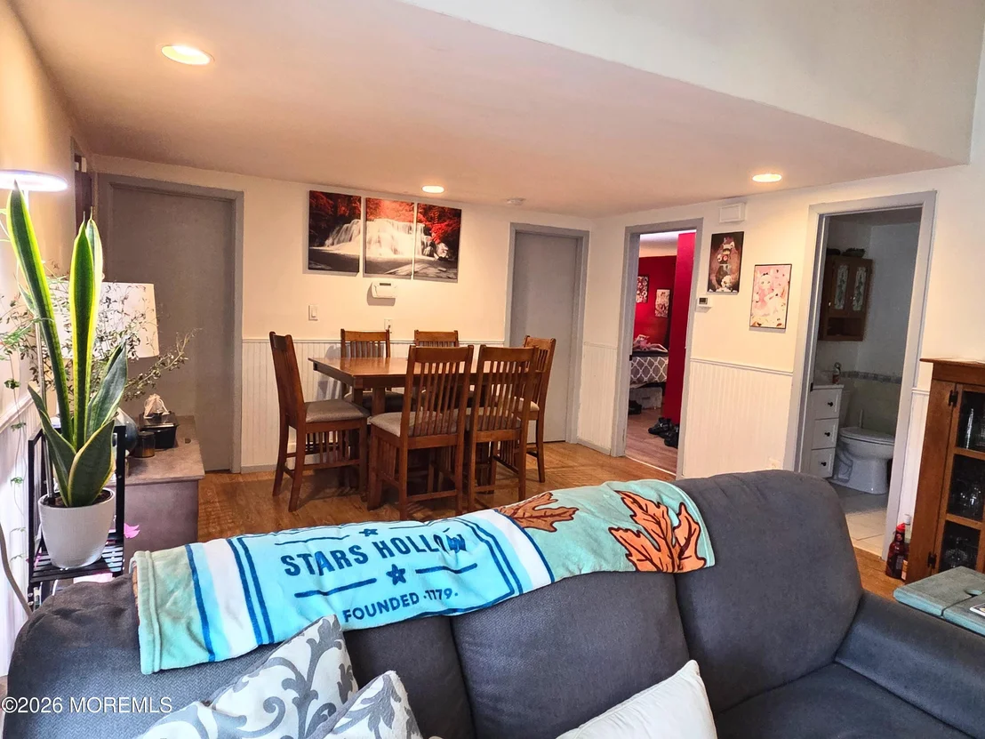 Photo of 1210 Taylor Lane