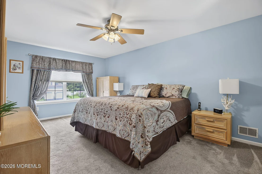 Photo of 452 Meadowood Road