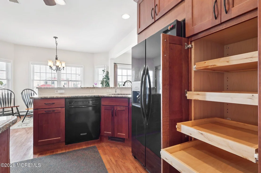 Photo of 232 Montclair Road S