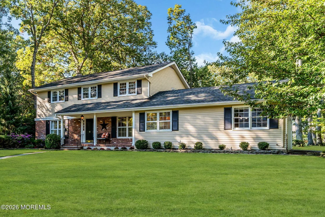 Photo of 17 Horicon Drive