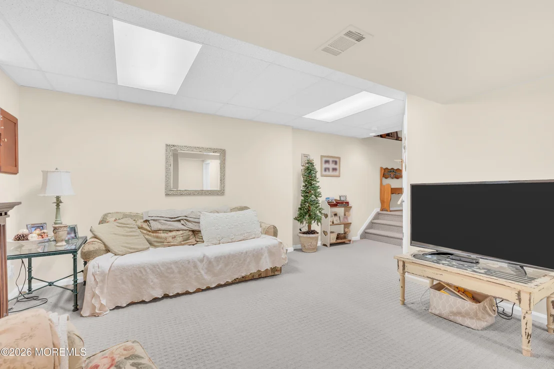 Photo of 901 Roundtree Drive