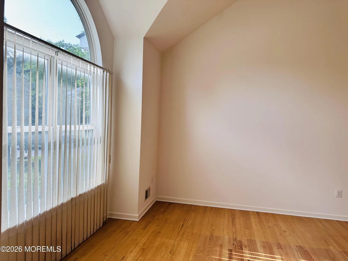 Photo of 974 Ridge Road