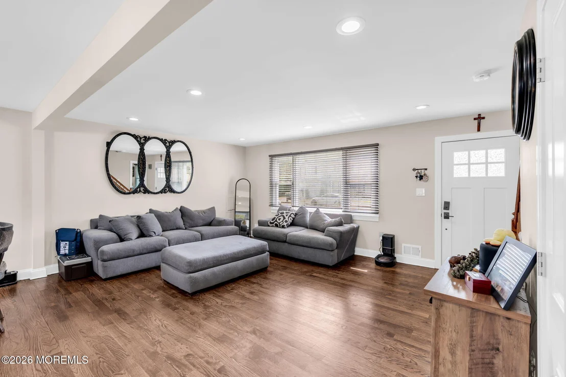 Photo of 390 Mamie Drive