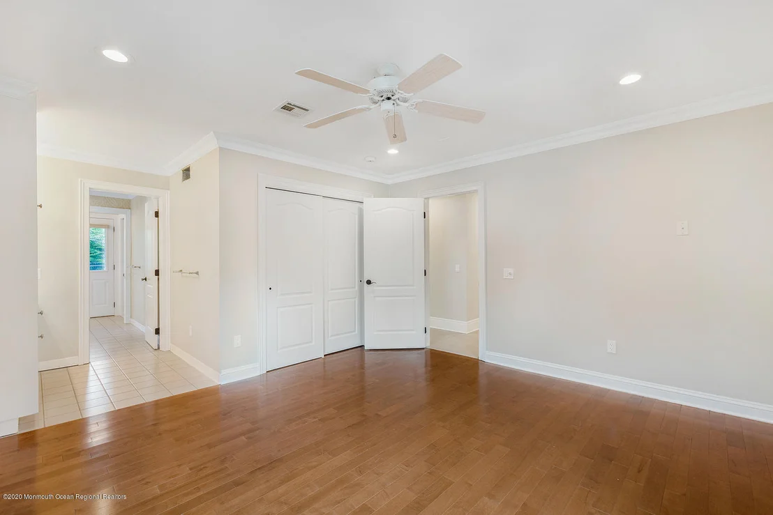 Photo of 9 S Tamarack Drive