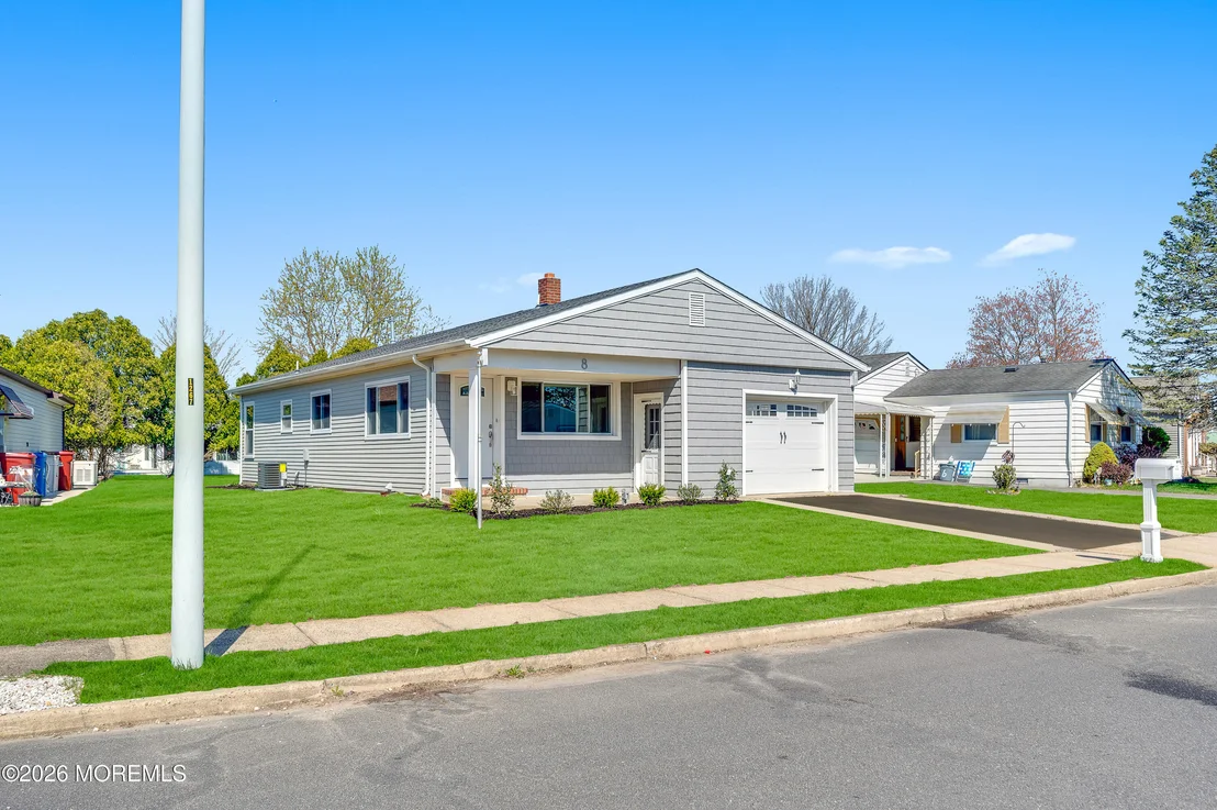 Photo of 8 La Terraza Drive