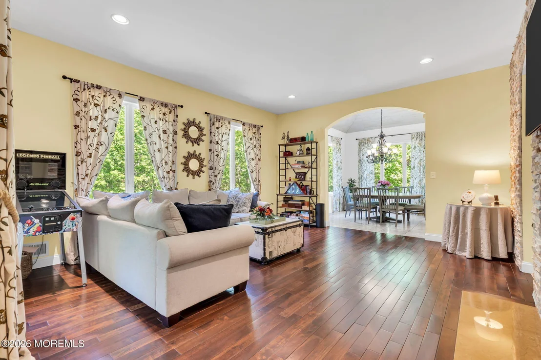 Photo of 347 Millstone Road
