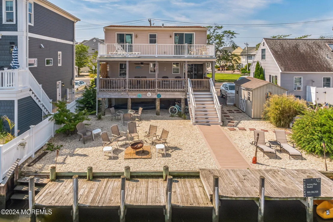 Photo of 112 Morris Boulevard