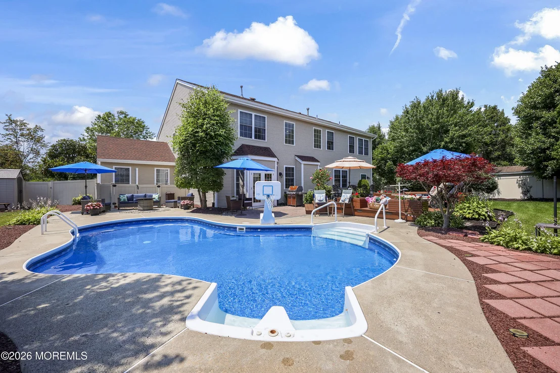 Photo of 407 Vassar Drive