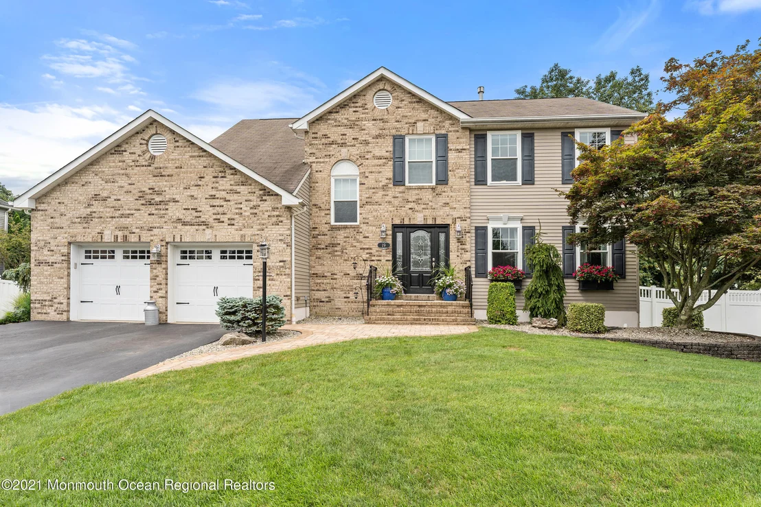 Photo of 19 Carrie Drive