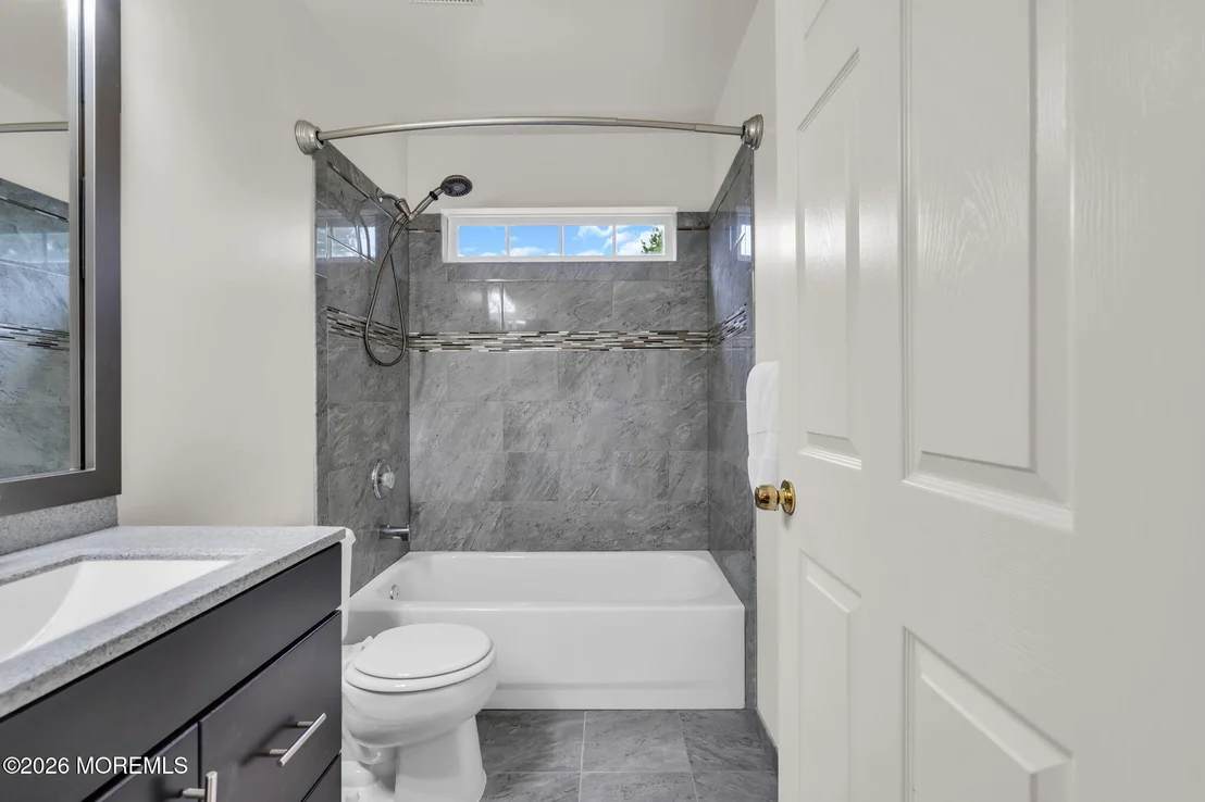 Photo of 102 Harvard Oval