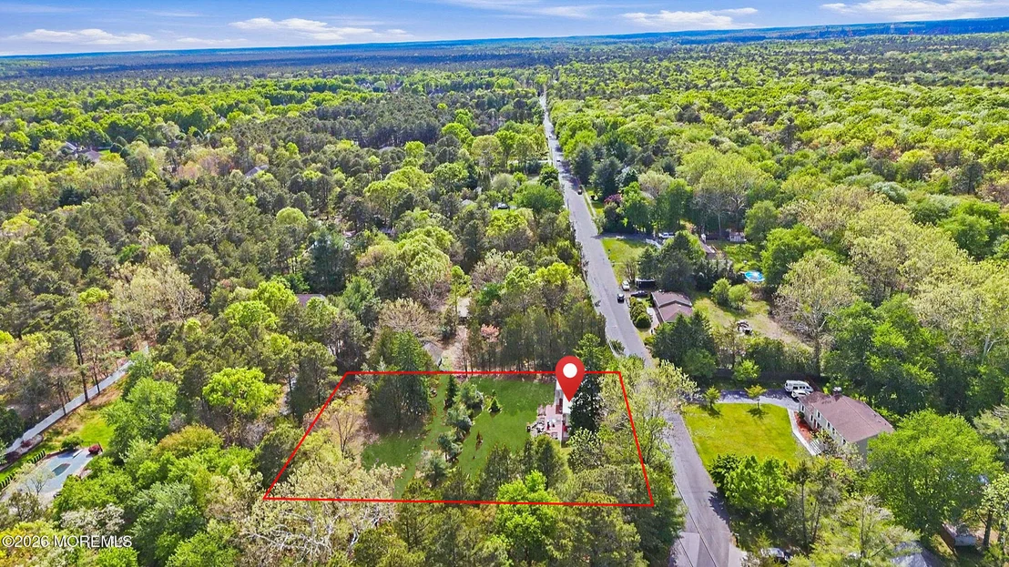 Photo of 563 Reed Road