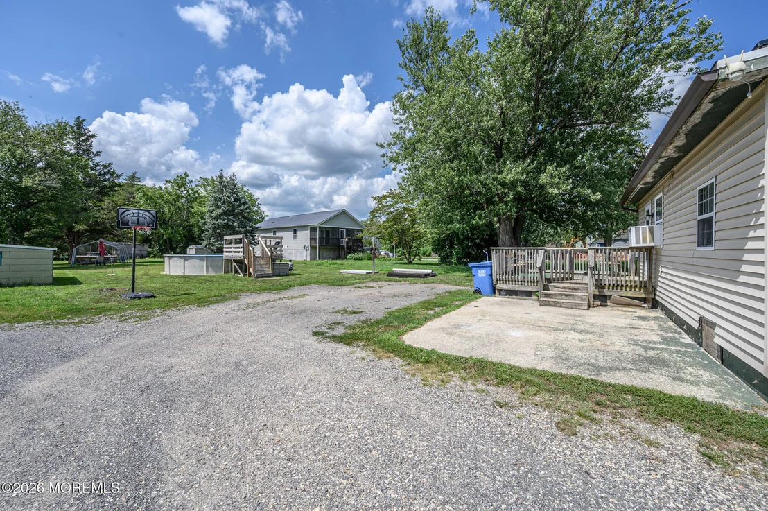 Photo of 93 N Maple Avenue