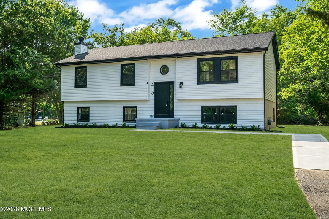 Photo of 415 S 1st Avenue