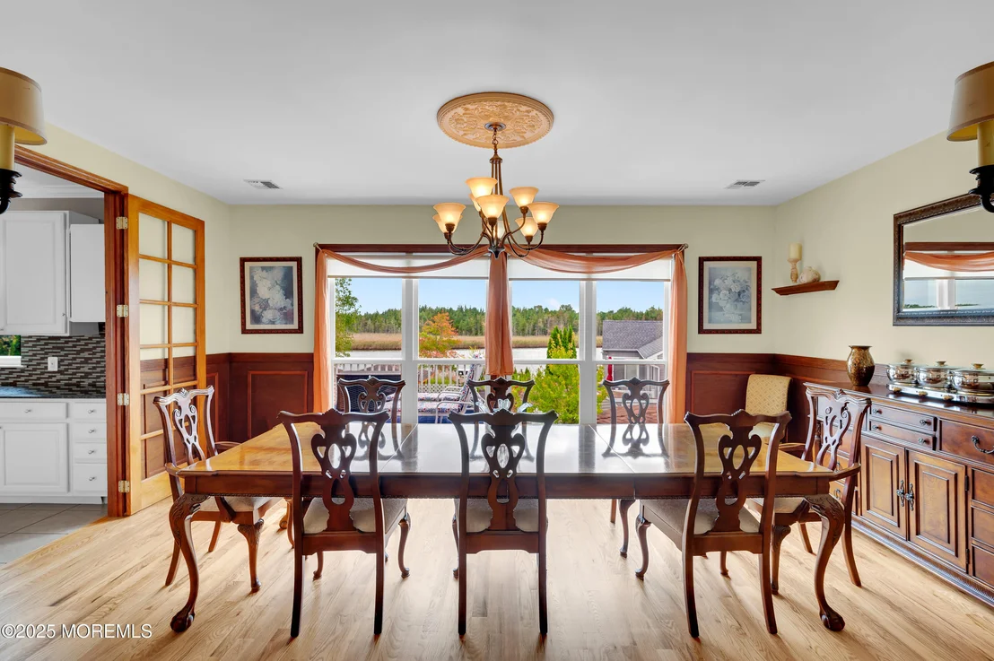 Photo of 741 S River Drive
