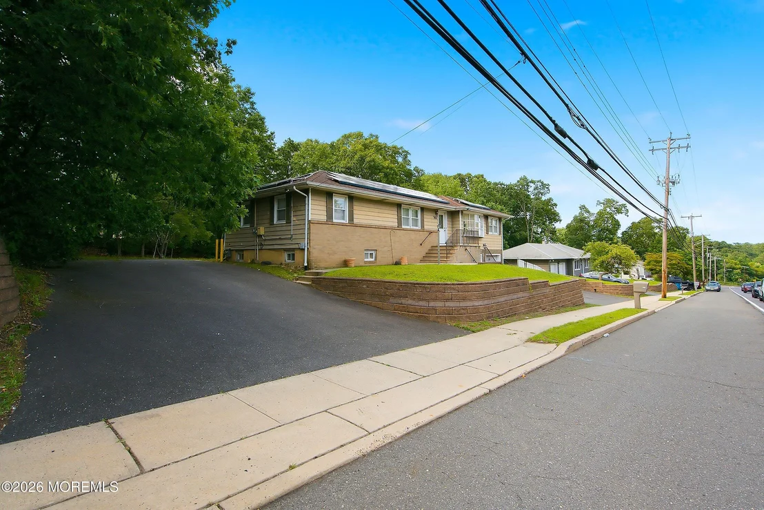 Photo of 766 Bennetts Mills Road