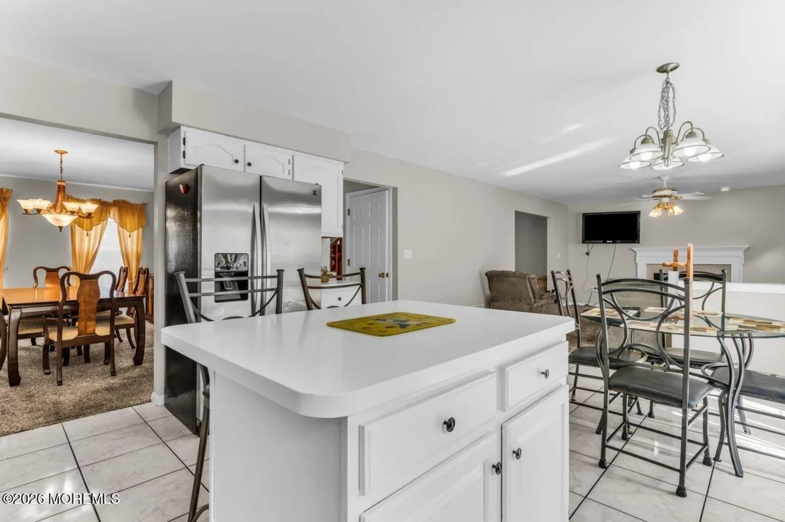 Photo of 383 Meadowood Road