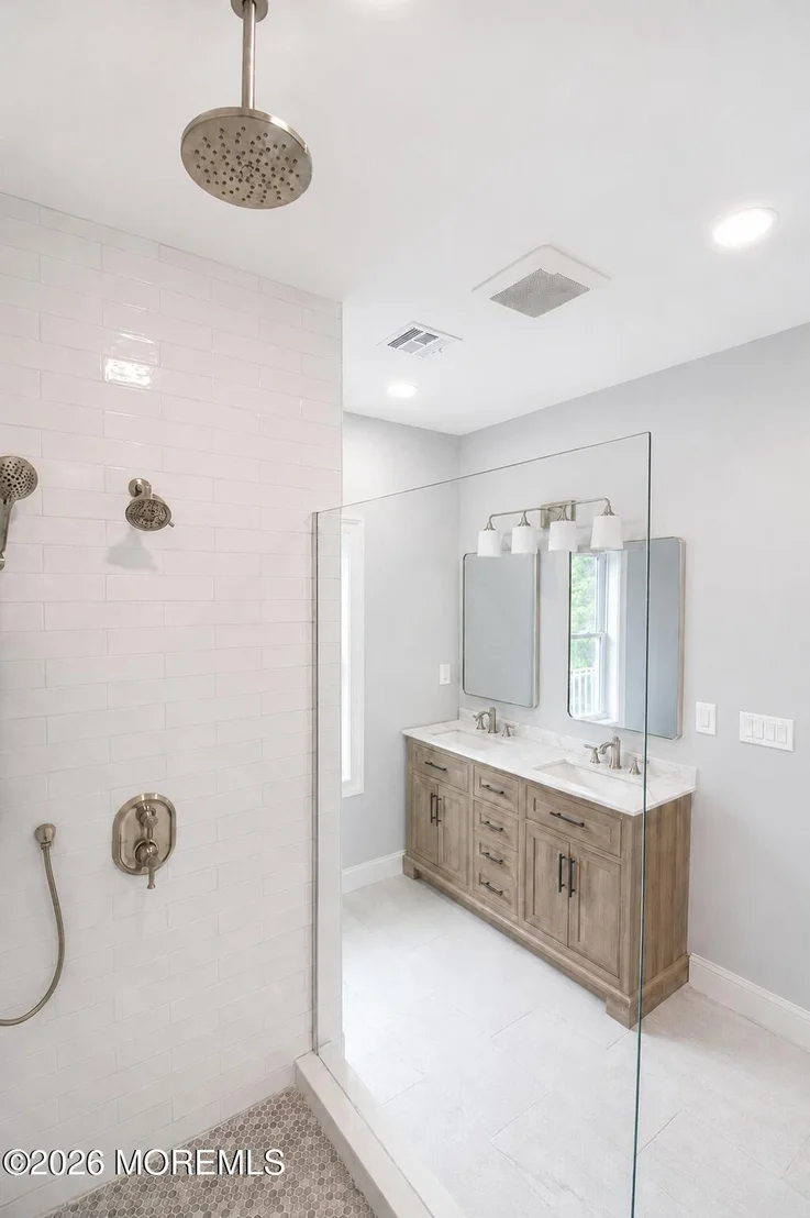 Photo of 427 Central Avenue