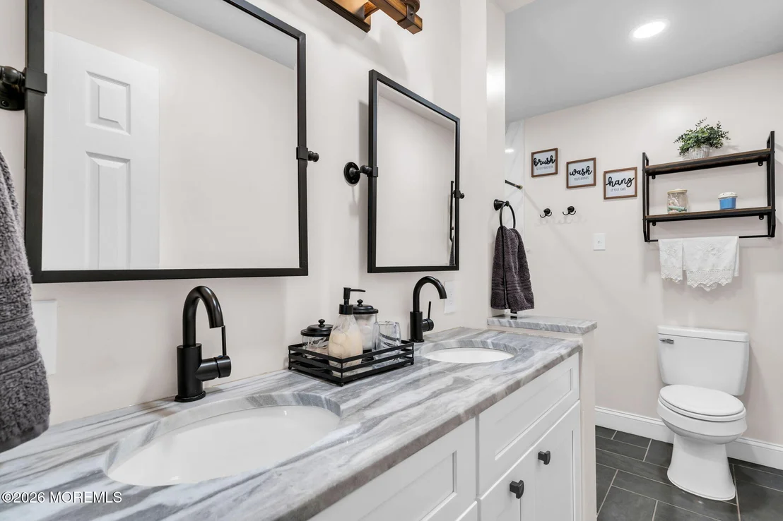 Photo of 417 Chestnut Drive
