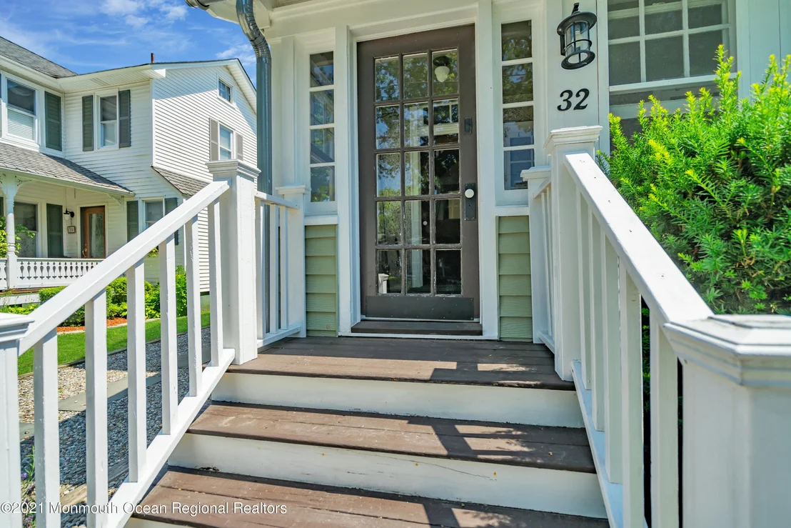 Photo of 32 Marcellus Avenue